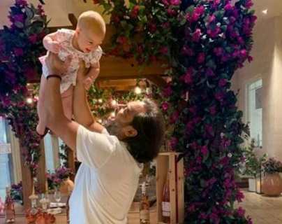 Carlos Ruiz da la bienvenida a la Pascua y derrocha ternura junto a su hija