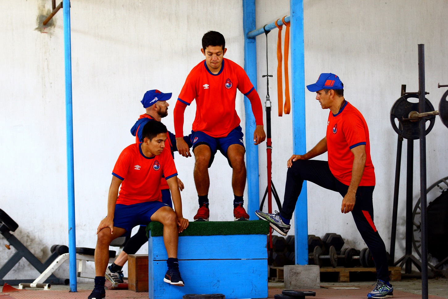 Municipal deberá mejorar su forma de trabajar en el gimnasio. (Foto Prensa Libre: Carlos Vicente)