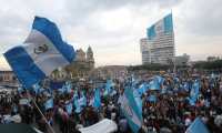 La ciudadanía se ha convocado para una protesta masiva para el sábado 21 de noviembre. (Foto Prensa Libre: Hemeroteca PL)