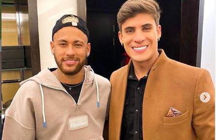 Neymar junto a Tiago Ramos, el novio de su madre. (Foto Prensa Libre: Instagram @tiagoramoss)