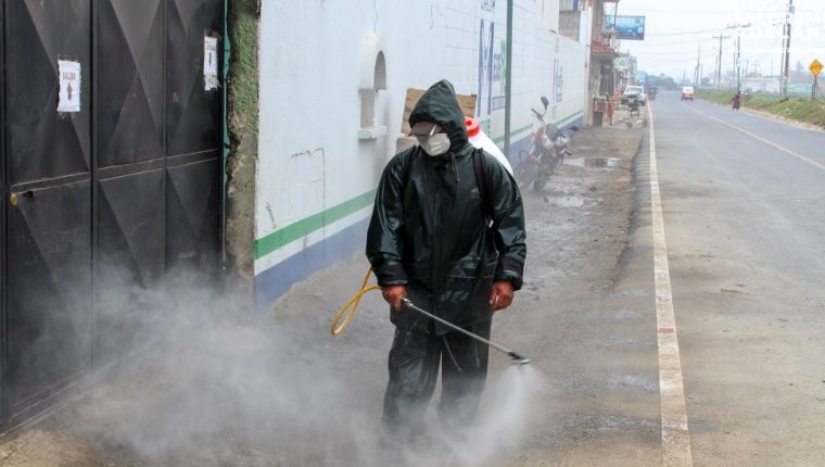 En Patzicía se llevan a cabo acciones para prevenir el coronavirus. (Foto Prensa Libre: Municipalidad de Patzicía). 
