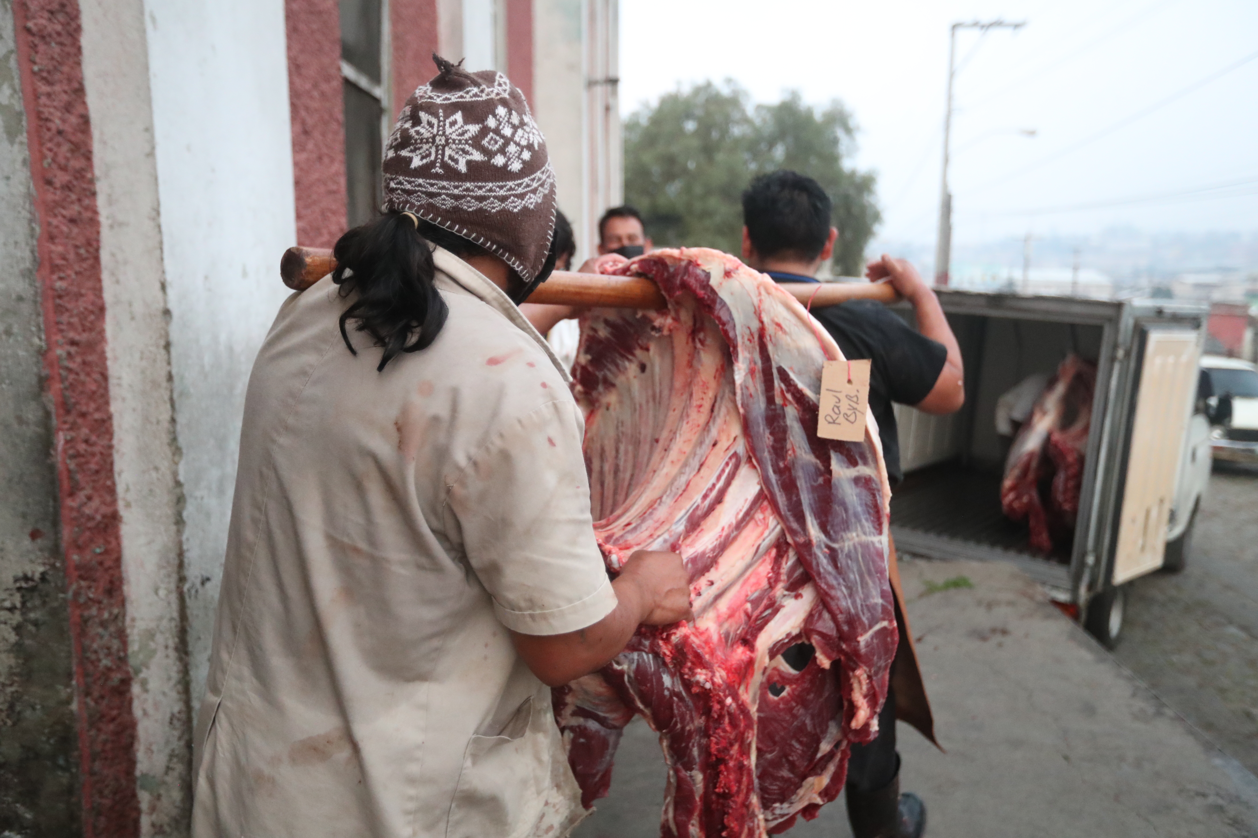 El consumo de carne disminuyó desde el 16 de marzo a causa de la crisis sanitaria por el coronavirus: (Foto Prensa Libre: María Longo) 