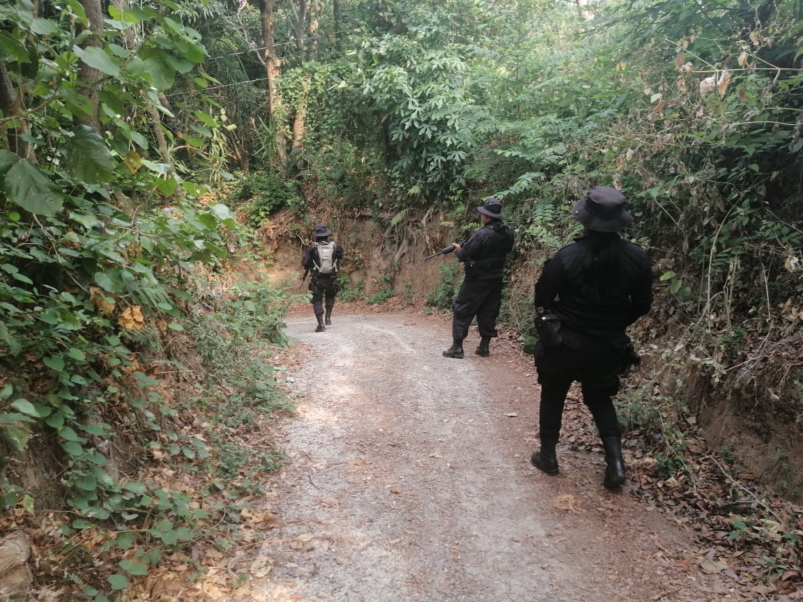 Las fuerzas de seguridad salvadoreñas tendrán protección estatal luego de utilizar la fuerza contra delincuentes. (Foto Prensa Libre: Policía de El Salvador)