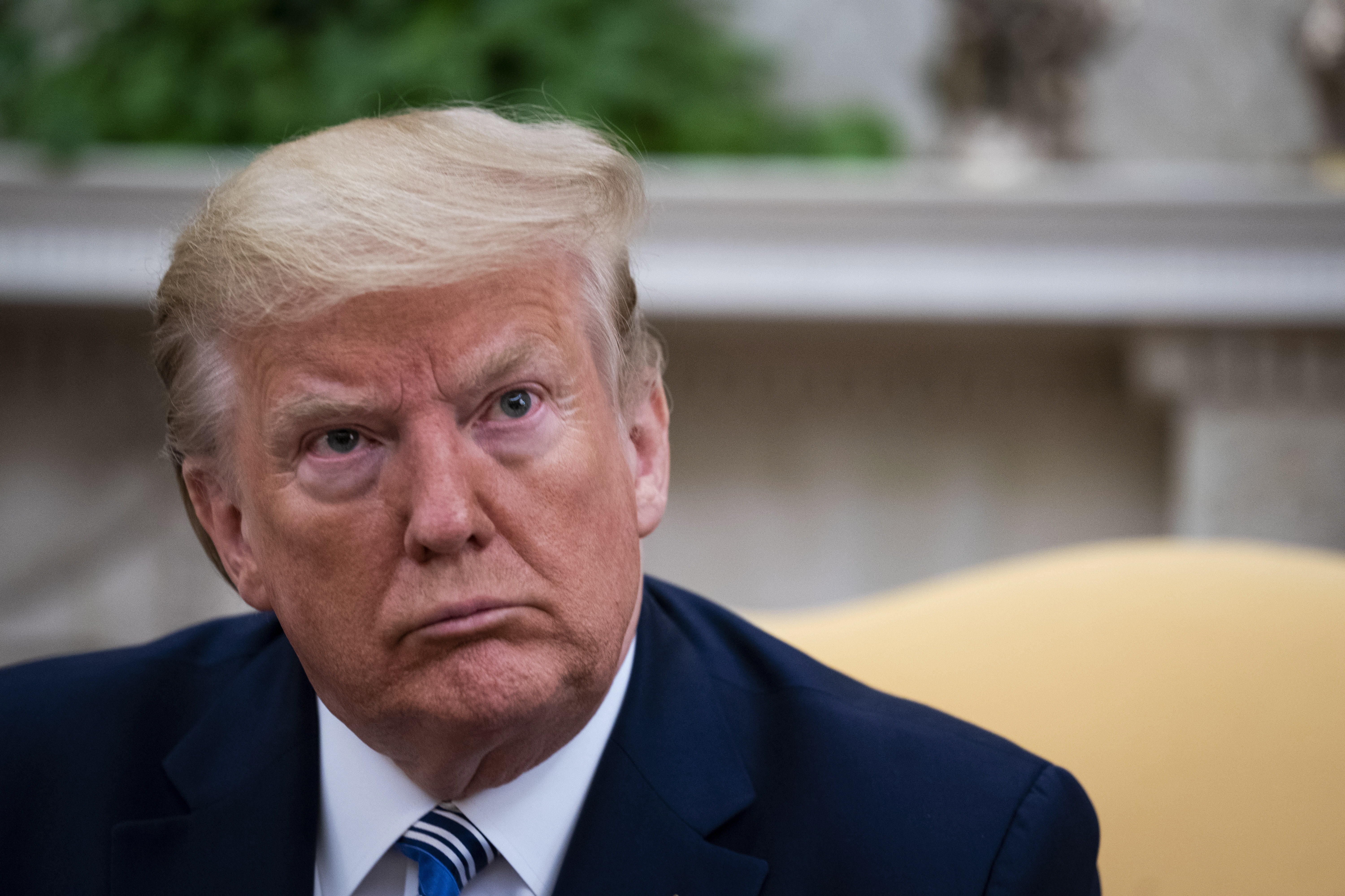 A pesar de las medidas tomadas por los gobernadores ante el coronavirus, el presidente Donald Trump cree que es posible reabrir las escuelas. (Foto Prensa Libre: EFE)