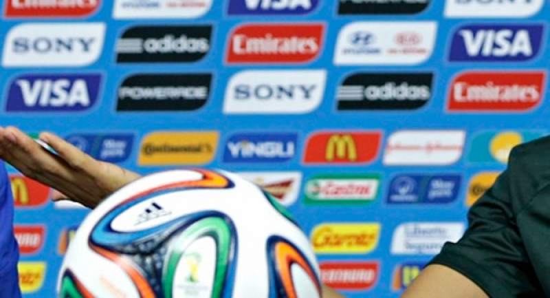 Los patrocinadores del futbol se han visto afectados por las consecuencias que ha traído el coronavirus al mundo. Foto Prensa Libre: Tomado de redes