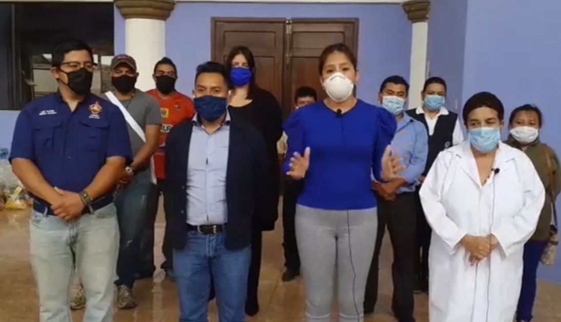  Alicia Méndez, alcaldesa de Parramos, Chimaltenango, informó el primer caso de coronavirus en el municipio. (Foto Prensa Libre: Tomada de Facebook) 