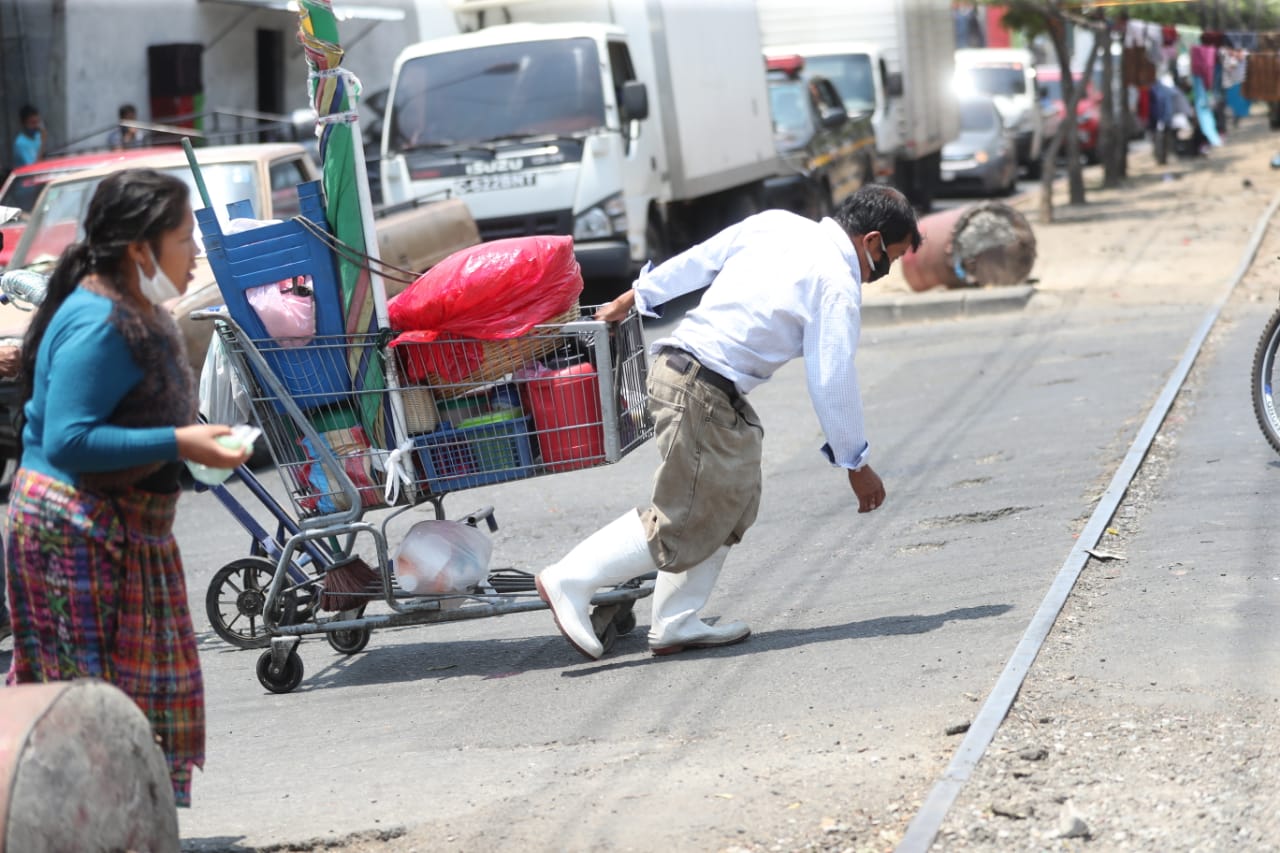 Guatemala flexibiliza el toque de queda. (Foto Prensa Libre: Erick Avila)