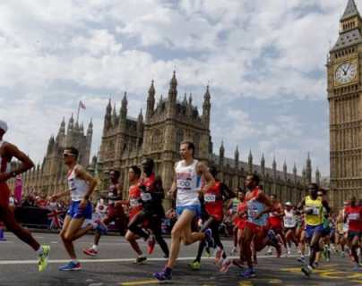 Analizan disputar el Maratón de Londres solo con atletas de élite