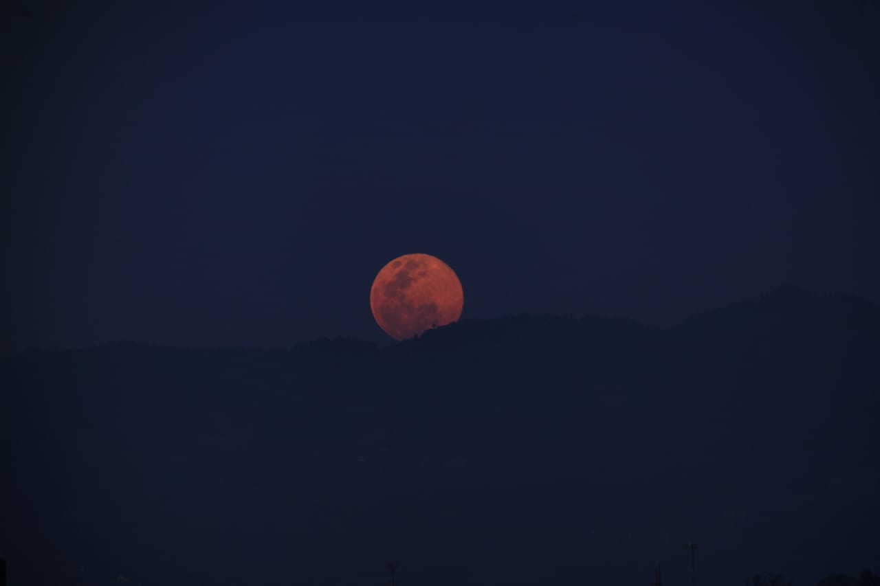 Superluna rosa
