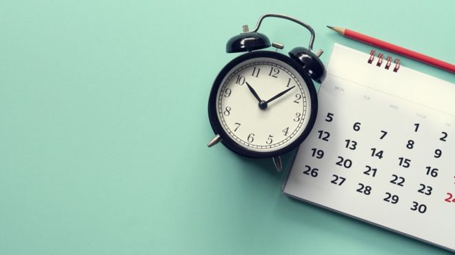 En cuarentena se hace difícil distinguir los fines de semana de los días de labor. GETTY IMAGES