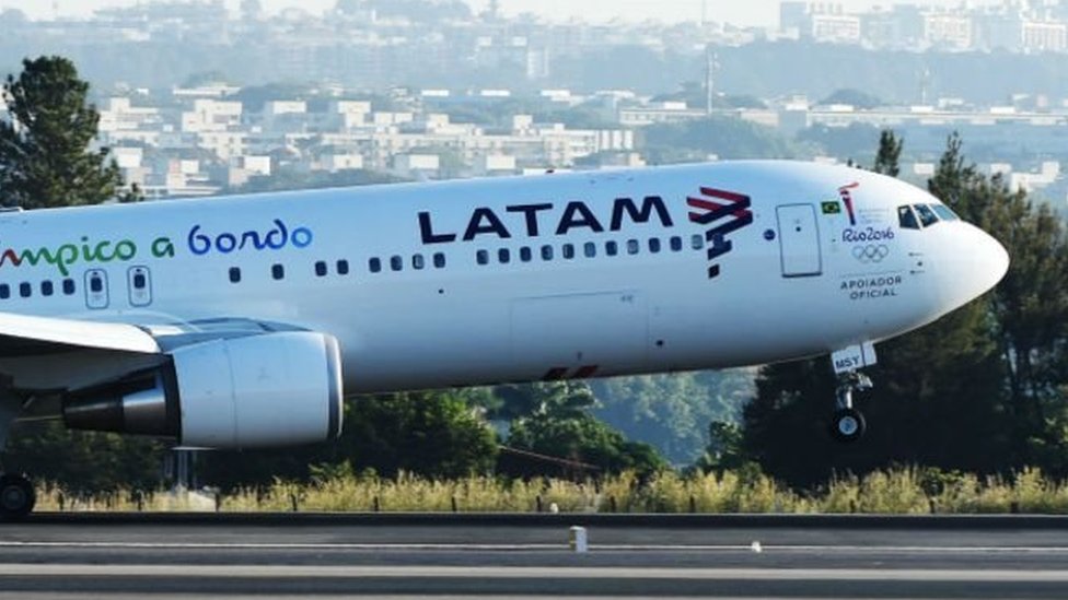 LATAM es la aerolínea que llega a más destinos de América Latina. (Foto Prensa Libre: AFP)