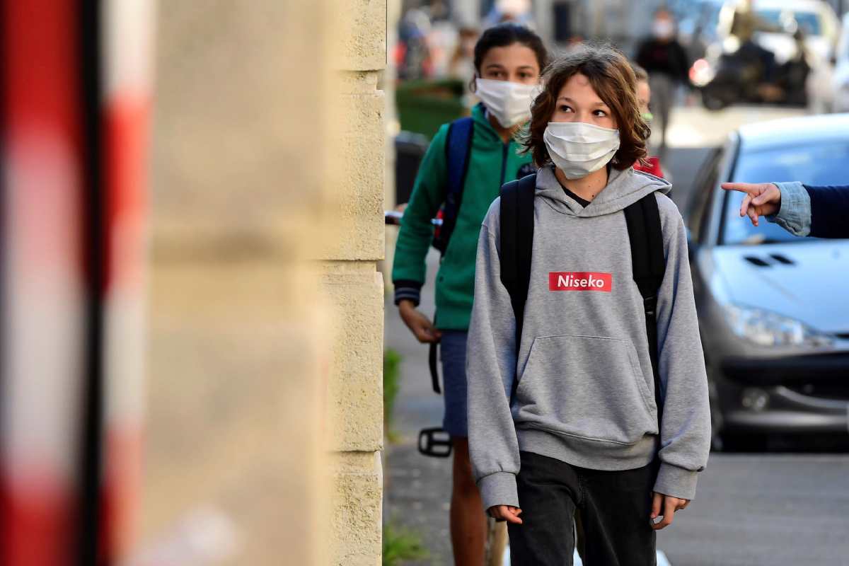 Coronavirus: Francia anuncia que uso de la mascarilla en la escuela no será obligatoria en las zonas menos afectadas