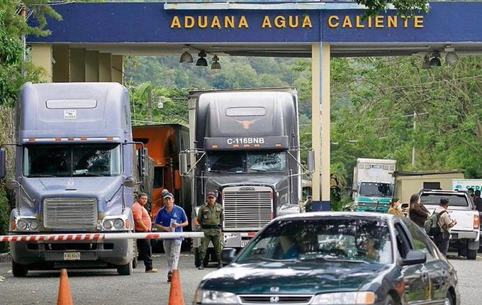 Centroamérica ha avanzado en áreas como la unión aduanera, pero aún enfrenta desafíos en materia de infraestructura y eficiencia en pasos fronterizos. (Foto Prensa Libre: Hemeroteca PL).