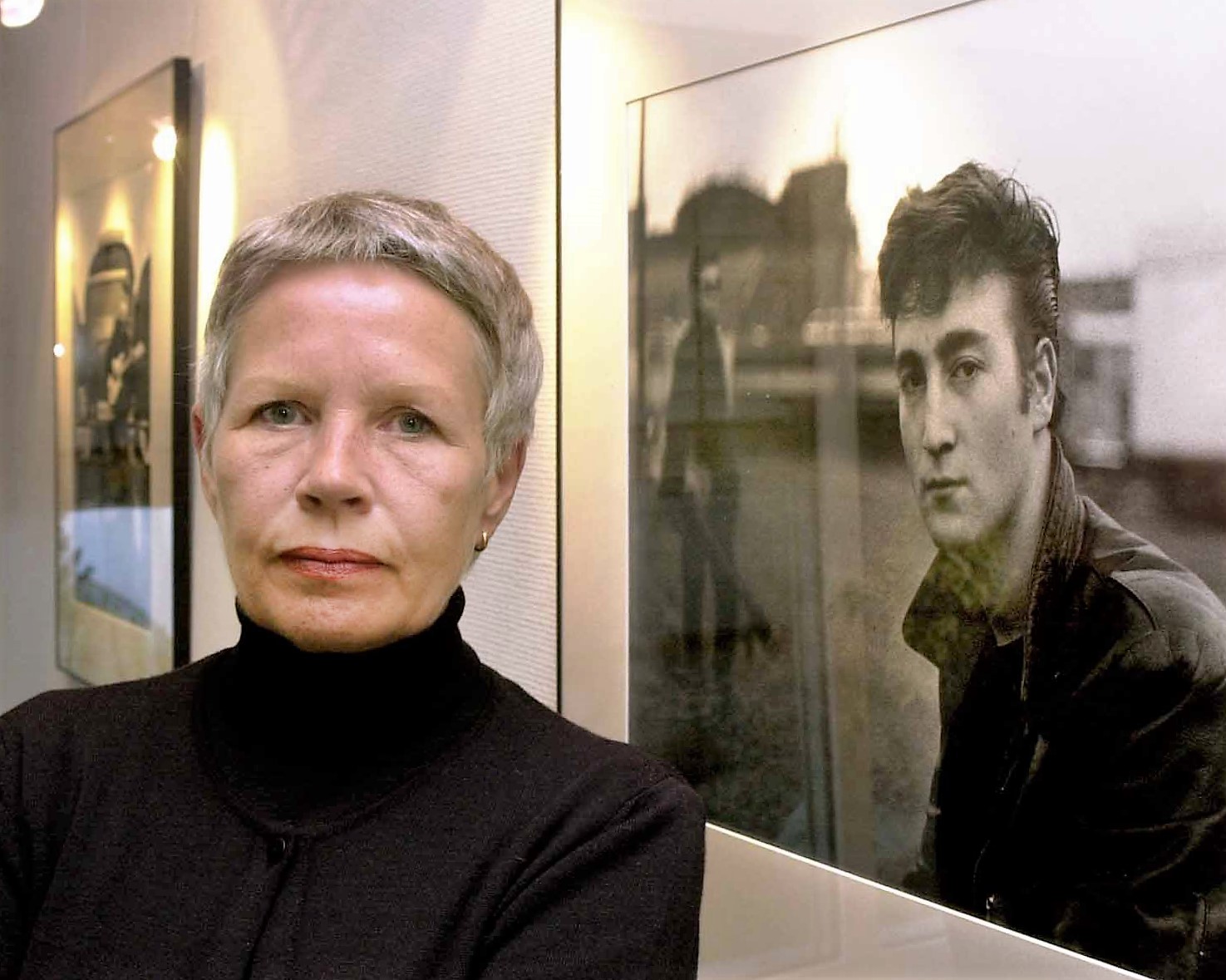 Una fotografía de Astrid Kirchherr en el 2000.  (Foto Prensa Libre: Ulrich Perrey / dpa / AFP).