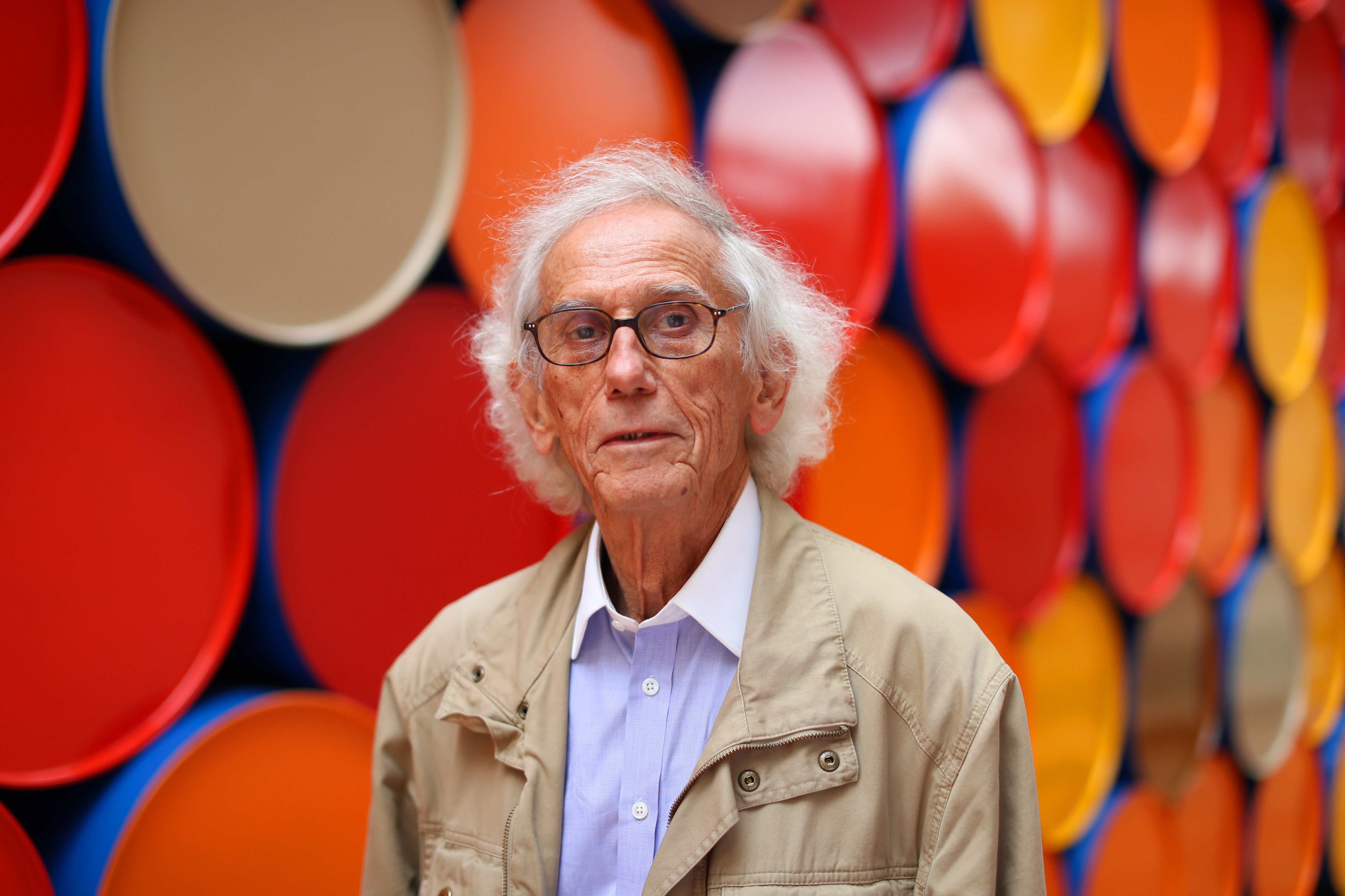 Debido a su arte, Christo y Jeanne-Claude, su esposa, se volvieron hitos icónicos con trabajos que dialogaban en el espacio público. (Foto Prensa Libre: AFP).