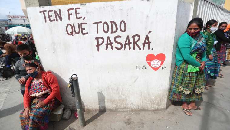 Los mensajes están pintados en paredes del centro de San Juan Ostuncalco, Quetzaltenango. (Foto Prensa Libre: María Longo) 