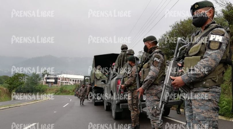 En imágenes: Fuerzas militares llegan a Nahualá después que el ...