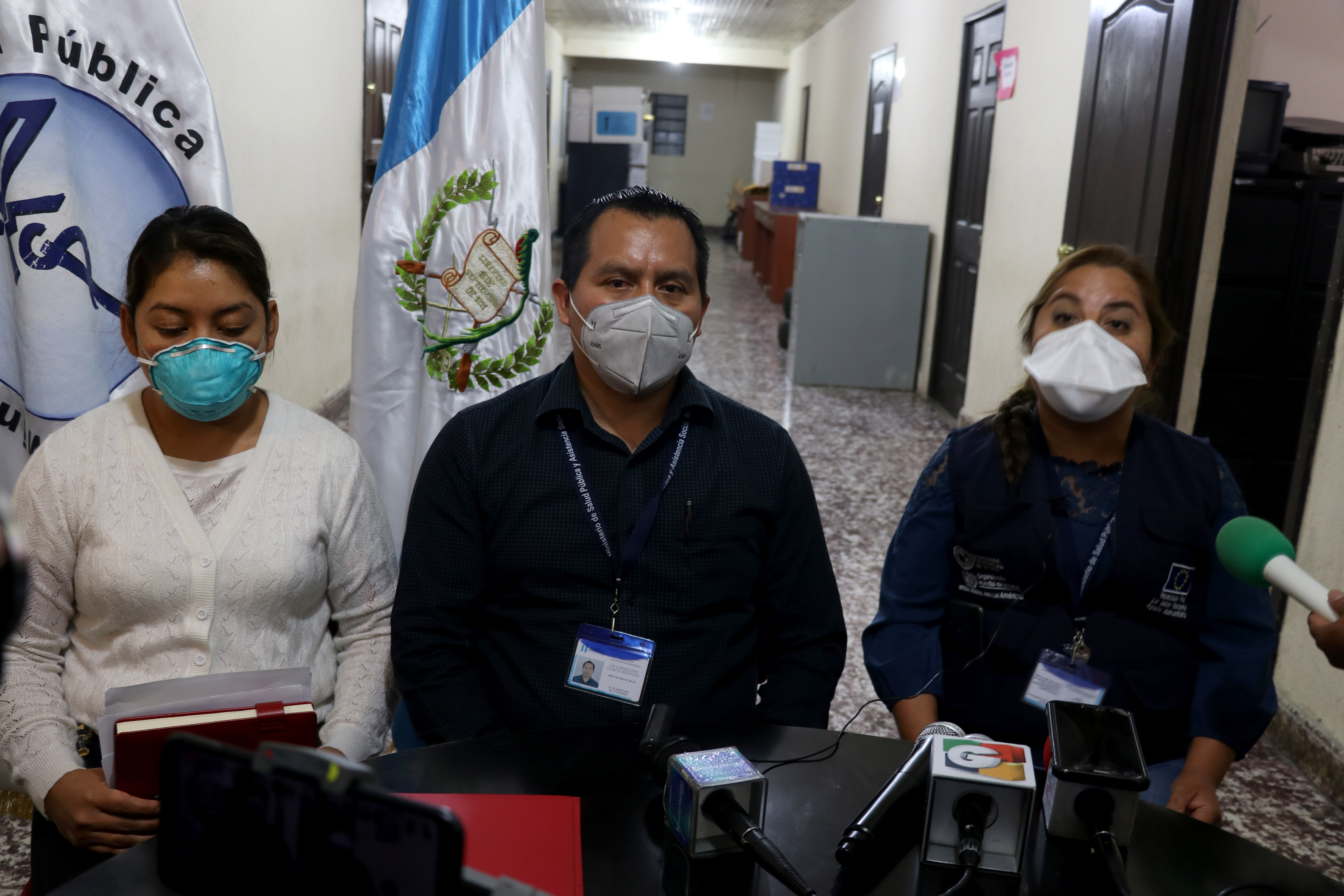 Funcionarios del Área de Salud de Huehuetenango, confirman el primer fallecido por coronavirus en San Pedro Necta, Huehuetenango. (Mike Castillo)