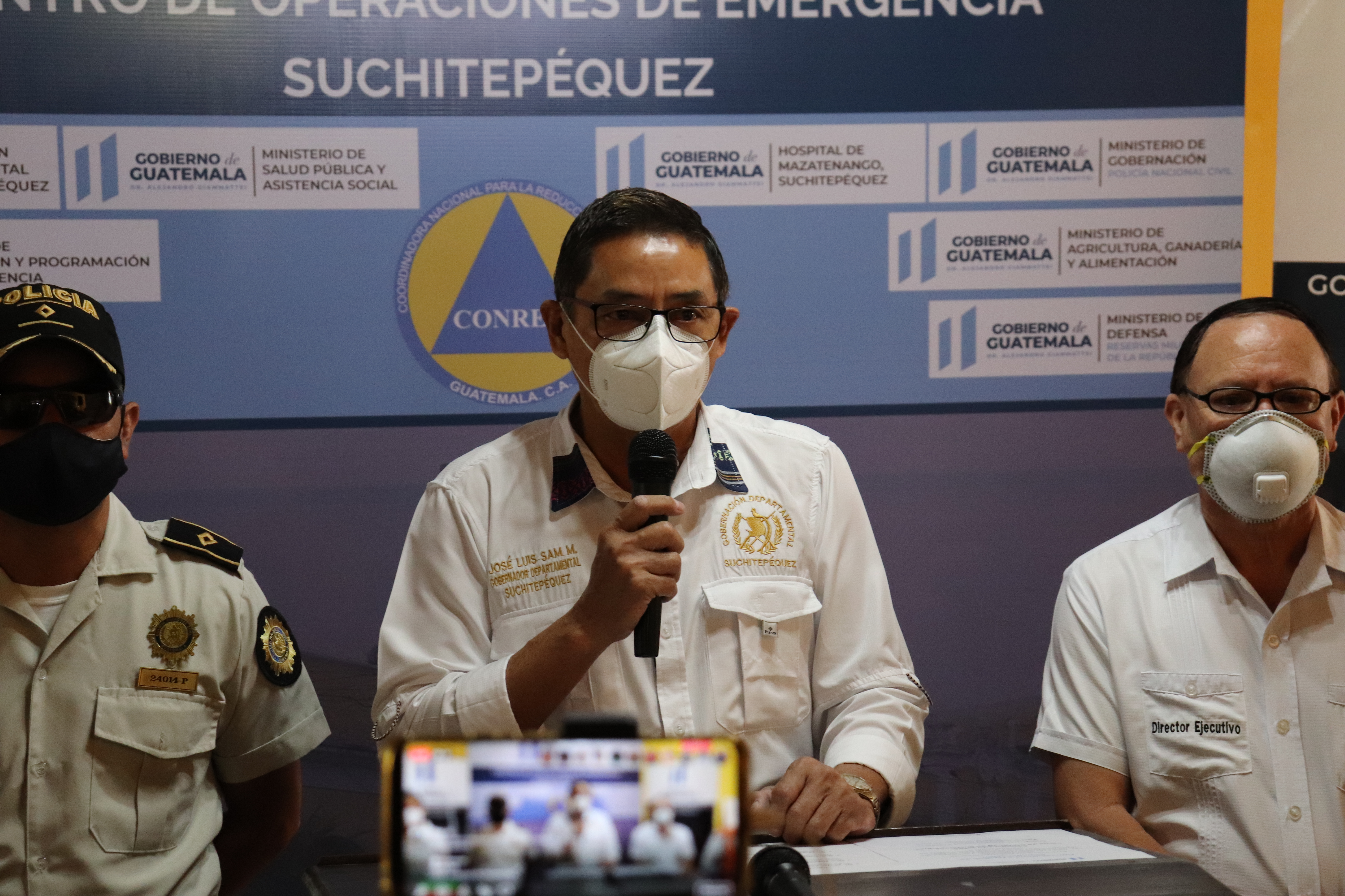 Luis Sam, gobernador departamental de Suchitepéquez, informó sobre el aumento de casos en el departamento, hasta este sábado son 12 casos confirmados. (Foto Prensa Libre: Marvin Túnchez)
