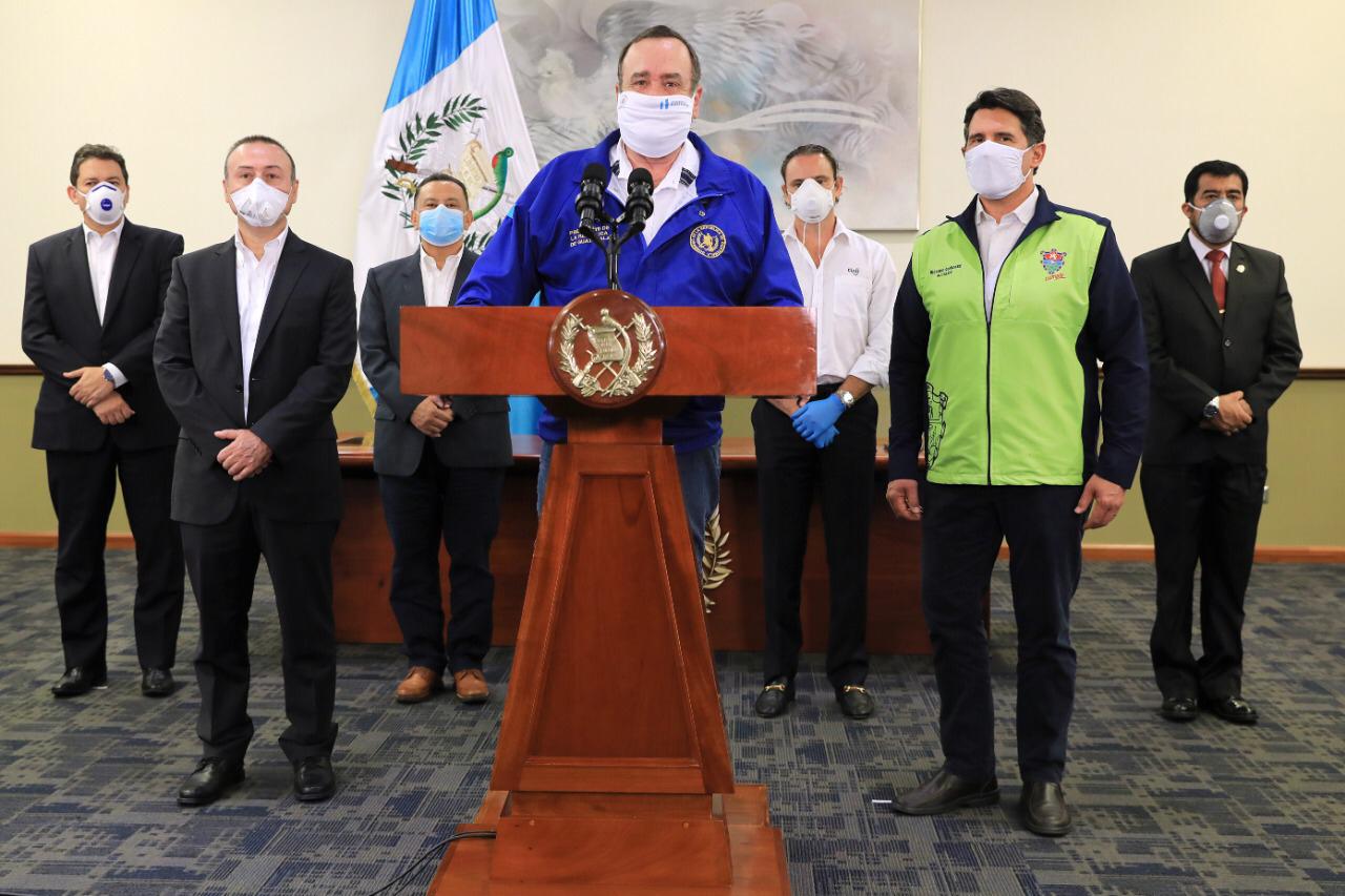 El presidente Giammattei anunció la primera fase para reabrir comercios en el país. Foto Prensa Libre: Gobierno de Guatemala