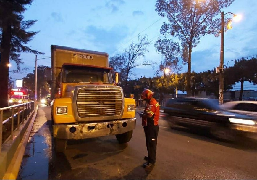 Los camiones recolectores de desechos sólidos han sido blanco de extorsionistas en los últimos años. (Foto Prensa Libre: Hemeroteca PL)
