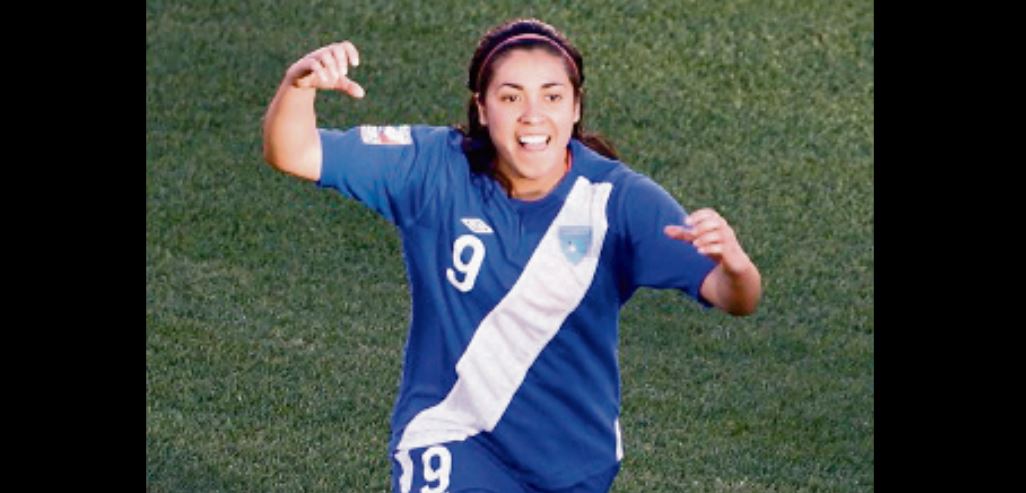 Ana Lucía Martínez asegura que la Selección Nacional le abrió las puertas para ir a jugar al extranjero. (Foto Prensa Libre: Hemeroteca PL)