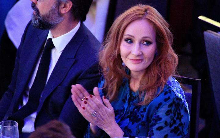 J. K. Rowling fue acusada de discriminación por un comentario que hizo en su cuenta de Twitter. Foto de archivo Prensa Libre: AFP