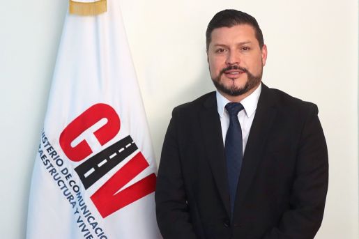 El ministro de Comunicaciones, Josué Edmundo Lemus, podría ser interpelado si no aclara las dudas que envuelven a su ministerio. (Foto Prensa Libre: CIV)