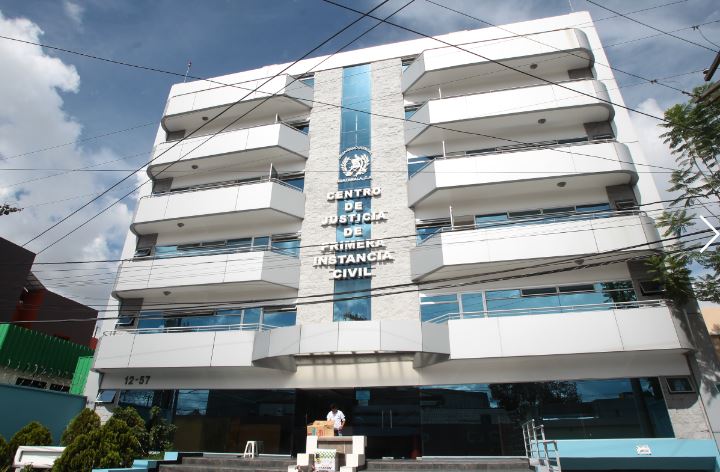 El Centro de Justicia Civil se ubica en la zona 9 capitalina. (Foto Prensa Libre: Tomada Hemeroteca PL)