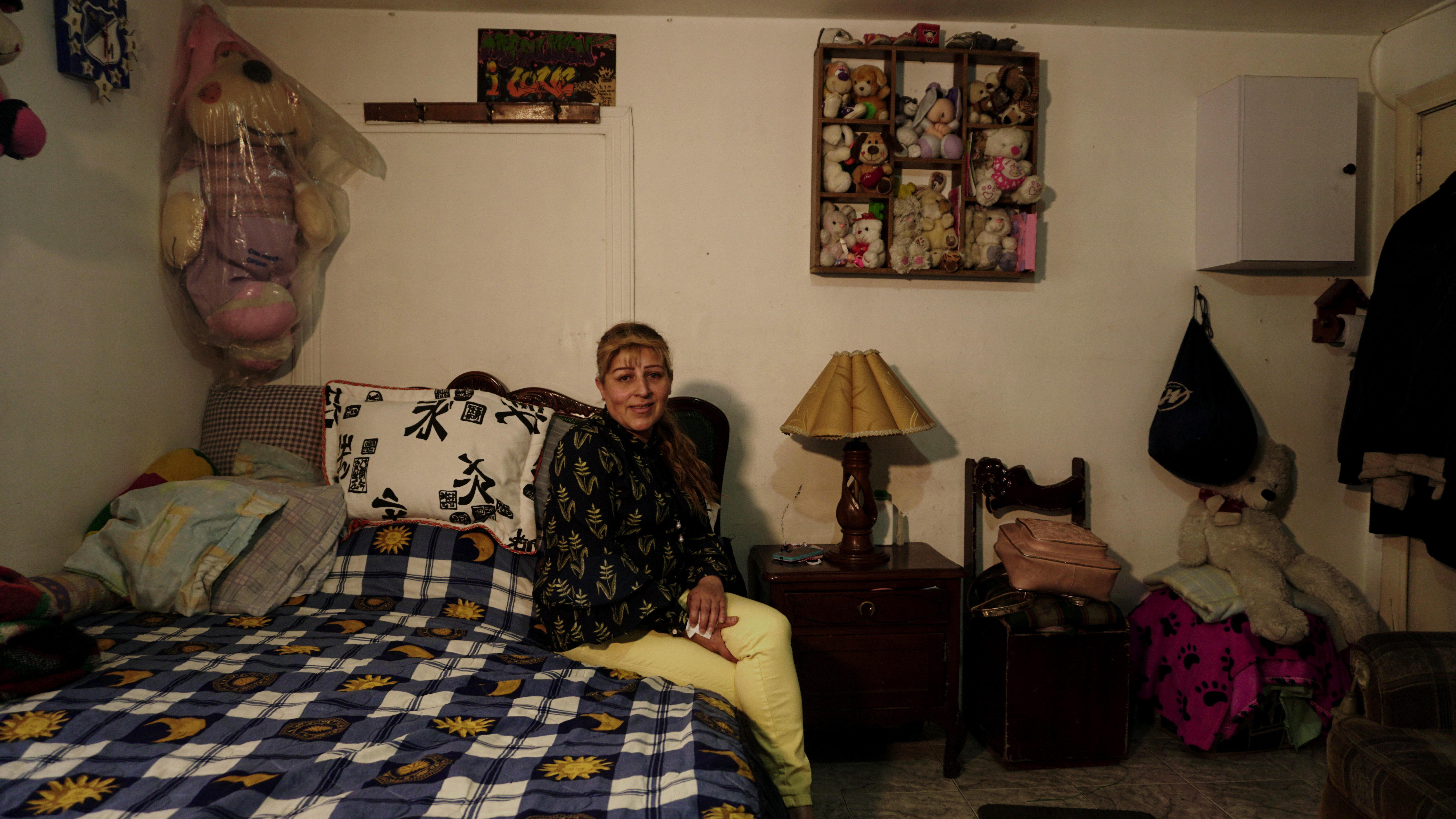 Edy trabajó en servicios generales durante años. Hace dos se graduó de vigilante. Tiene 51 años. Tres hijos y cinco nietos. (Foto Prensa Libre: BBC)