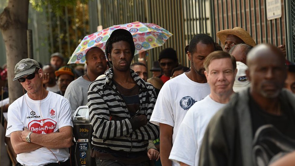 Pese a sus orígenes distintos tanto la crisis de 2008 como la de 2020 causaron altos niveles de desempleo. (Foto Prensa Libre: Getty Images)