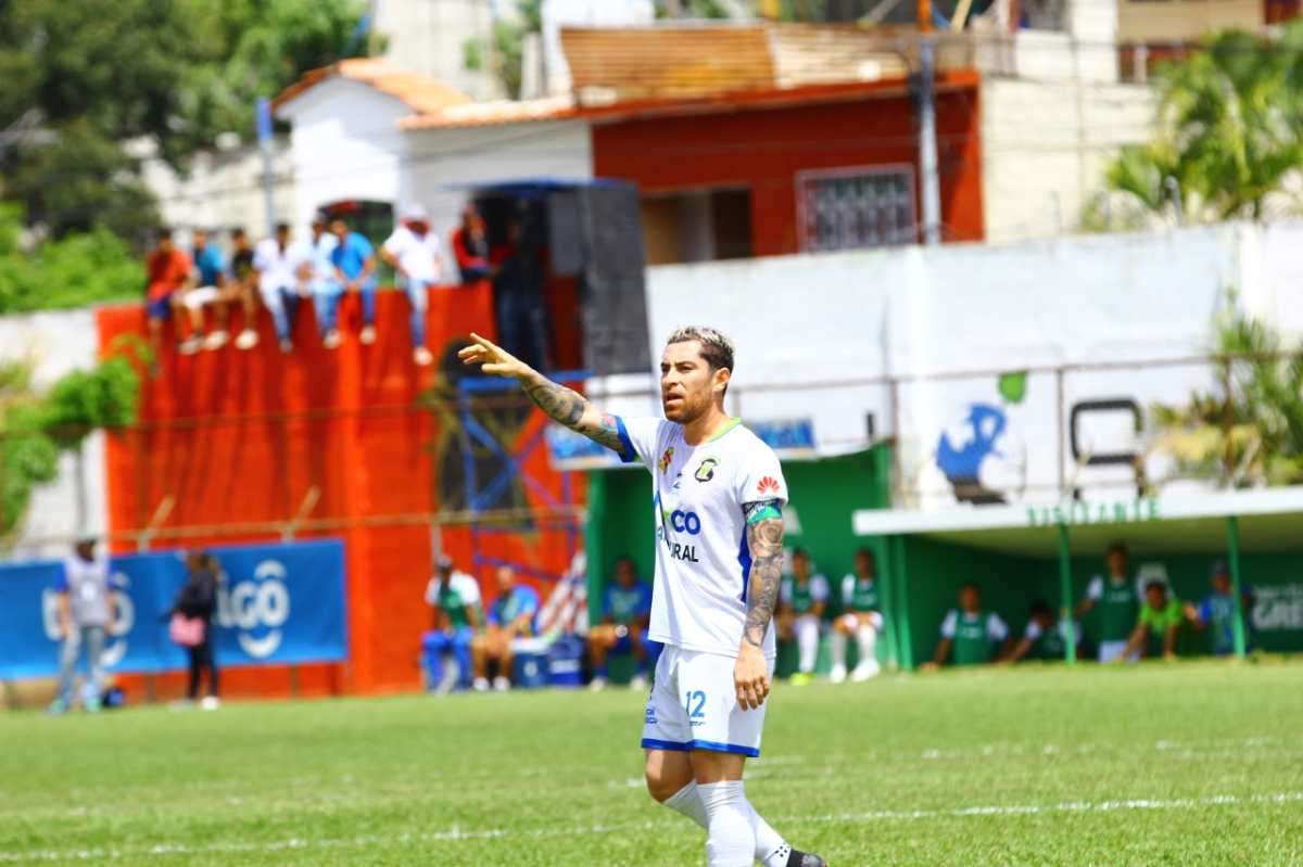Jean Márquez asegura que la Primera División es “más intensa y física” que la Liga Nacional