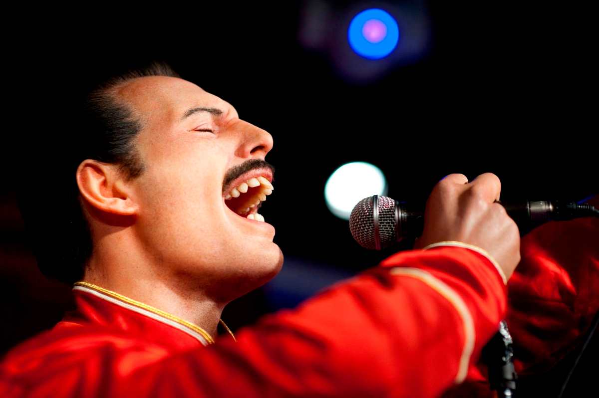 Queen abre TikTok para que usuarios puedan cantar con Freddie Mercury y tiktokers hacen increíbles presentaciones