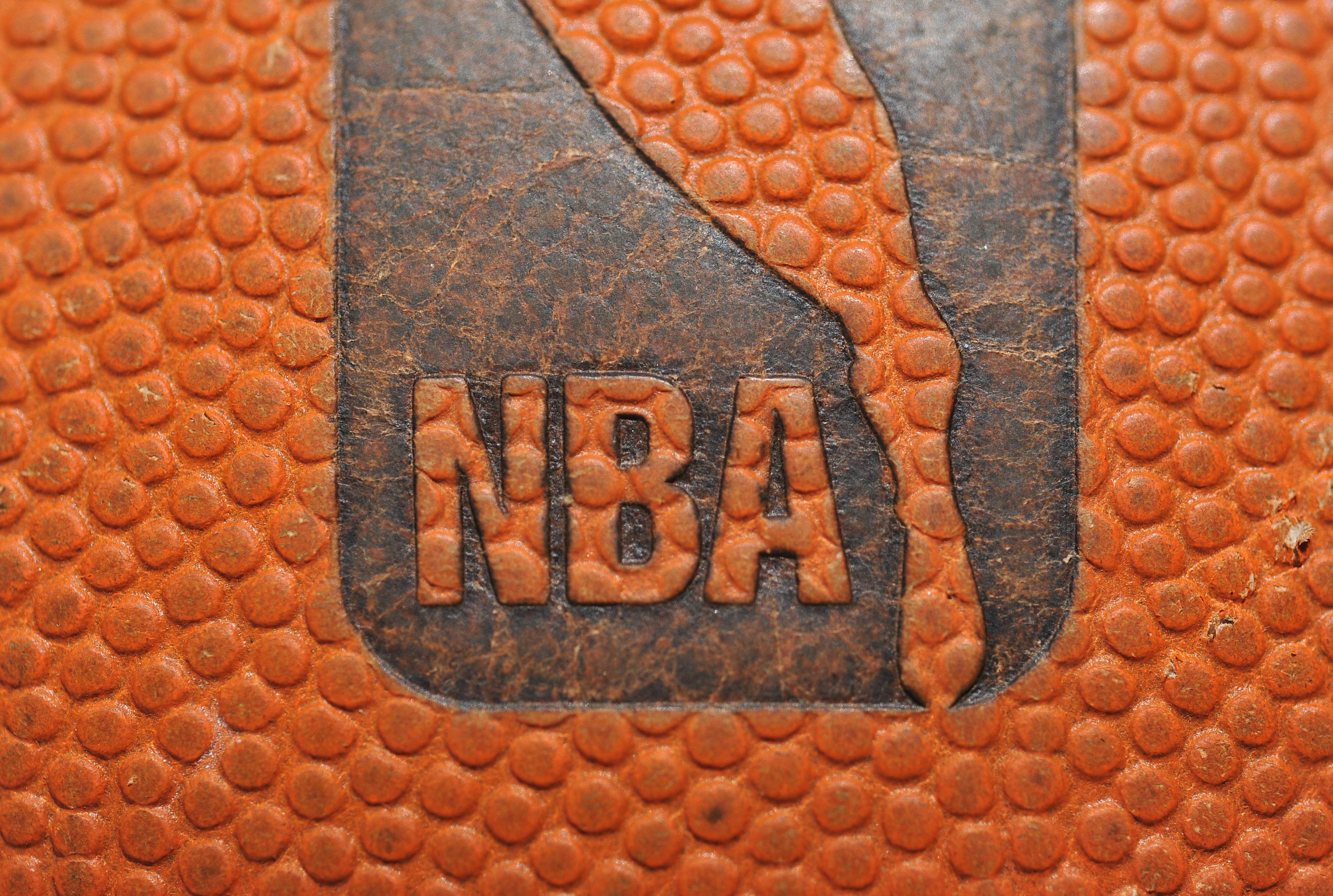 La NBA ya tiene fecha de regreso y se jugará en Orlando, Florida. (Foto Prensa Libre: AFP)