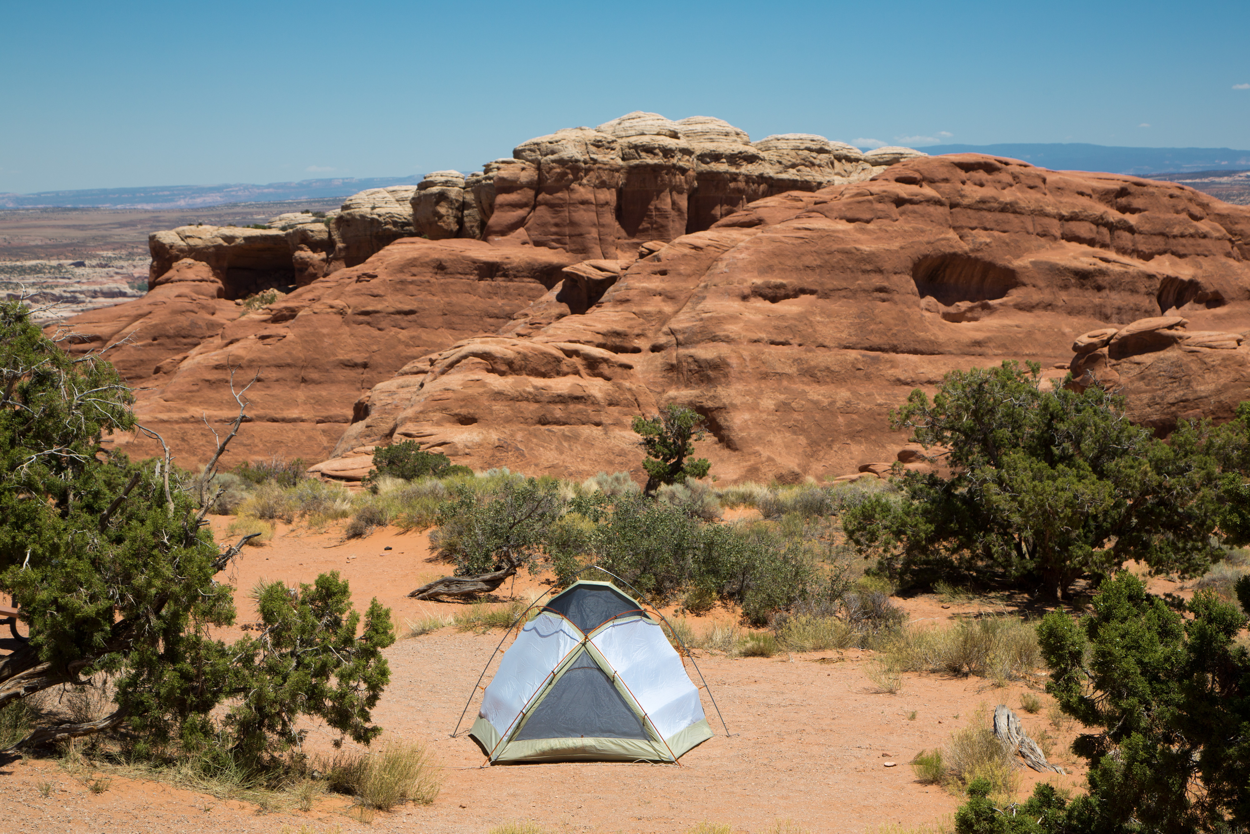 Un campamento en el Parque Nacional de los Arcos en Utah, en junio de 2018. (Brian Kartchner/Utah State University vía The New York Times)