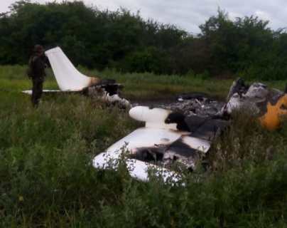 Localizan avioneta incinerada cerca de la laguna La Lagartera, en Retalhuleu