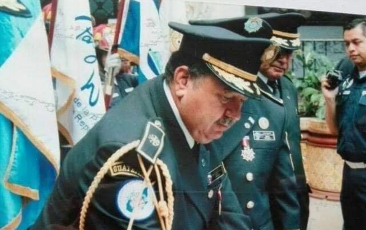 Edgar Marín, comandante de los Bomberos Municipales Departamentales, quien ofrecía sus servicios en Río Hondo, Zacapa. (Foto Prensa Libre: Cortesía)