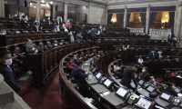 Congreso luce con pocos diputados para discutir las prórrogas a los estados de Calamidad. (Foto Prensa Libre: Hemeroteca PL) 