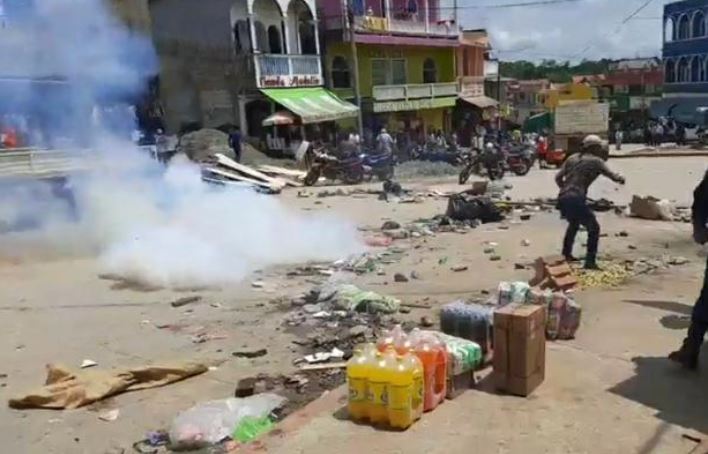 Disturbios en Ixcán por desalojo de vendedores que afirman que sus ventas han disminuido