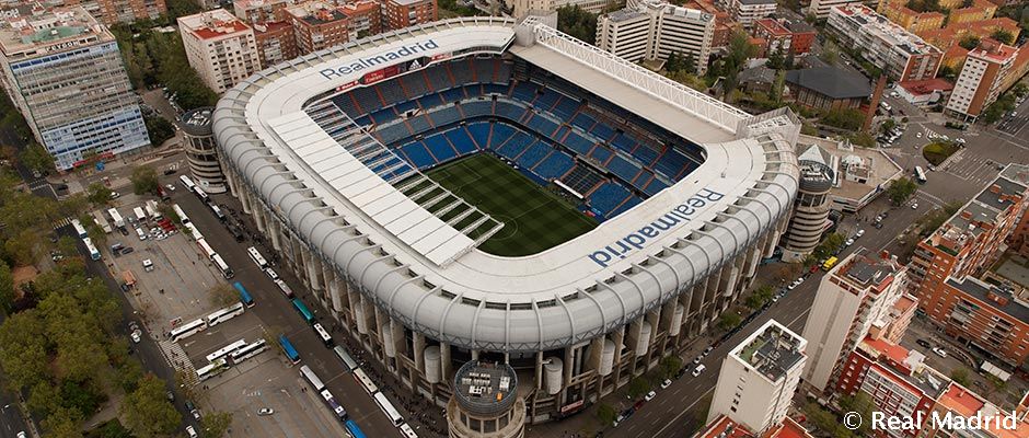 El estadio Santiago Bernabéu en la capital española sufrirá un cambio radical en su interior, pero principalmente en su exterior. Foto Prensa Libre: Tomado de redes Real Madrid