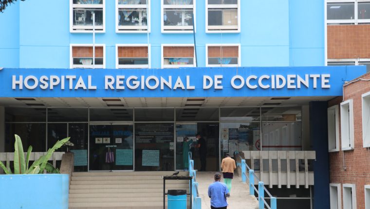 Personal sanitario del Hospital Regional de Occidente será puesto en cuarentena. (Foto Prensa Libre: Hemeroteca PL)