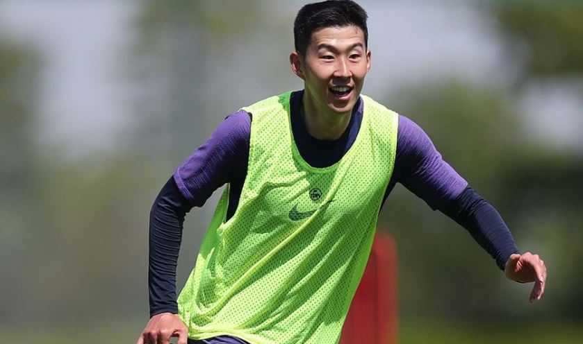 Heung-Min Son ya se entrena con el Tottenham. (Foto Prensa Libre: Tottenham)