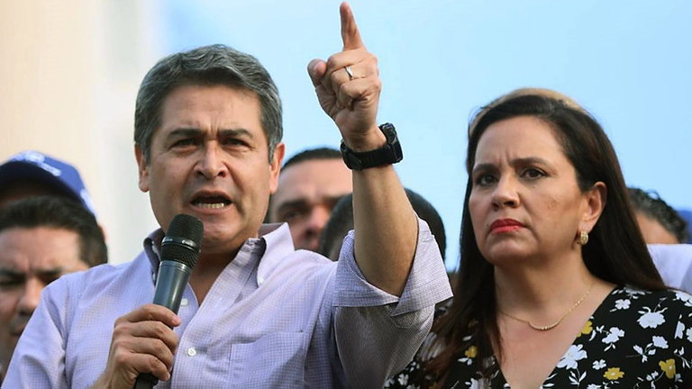 El presidente Juan Orlando Hernández será tratado en el Hospital Militar. (Foto Prensa Libre: AFP)