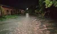 La lluvia de las últimas horas ha dejado más de mil personas afectadas en Guatemala. (Foto Prensa Libre: Conred)