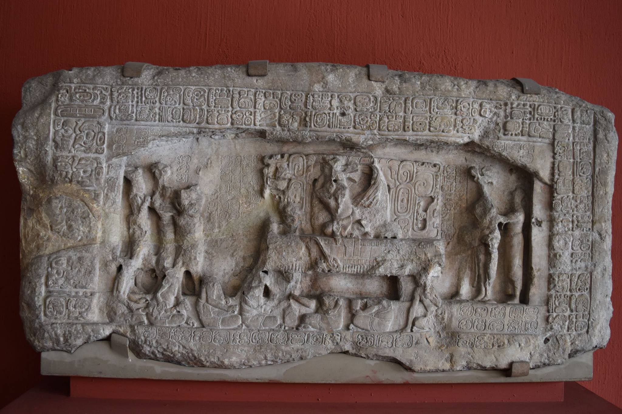 Panel 3 de Piedras Negras. Colección del Museo Nacional de Arqueología y Etnología de Guatemala. (Foto Prensa Libre: Hemeroteca PL)