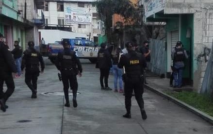 Los operativos se llevan a cabo en Tacaná, San Marcos, donde un niño fue secuestrado y hallado muerto. (Foto Prensa Libre: PNC)