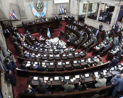 Alianza oficialista busca 107 votos para desaforar a los magistrados de la CC