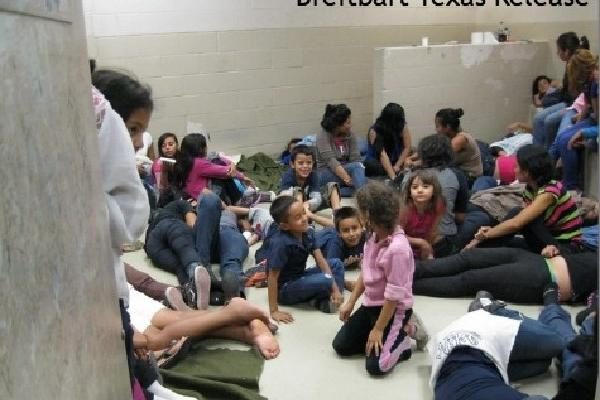 Miles de niños migrantes que viajan solos  han sido detenidos por las autoridades de EE. UU.  (Foto Prensa Libre: Hemeroteca PL)