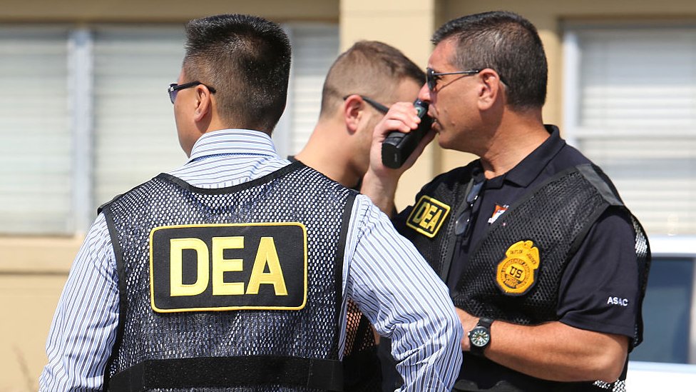 La DEA sostiene que los mexicanos están presentes en toda la cadena de distribución de cocaína en Estados Unidos, pero expertos señalan que no es así.