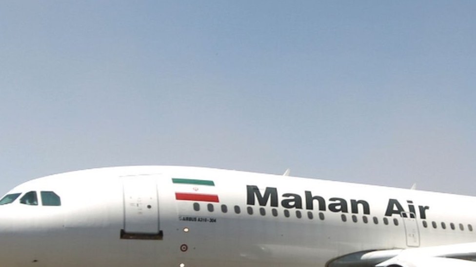 El avión de Mahan Air, en ruta desde Teherán a Beirut, aterrizó sin otros inconvenientes en la capital libanesa. (Foto Prensa Libre: AFP)
